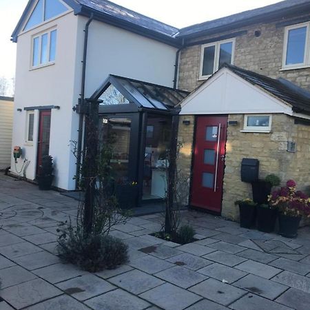 Silverstone Bed And Breakfast ภายนอก รูปภาพ