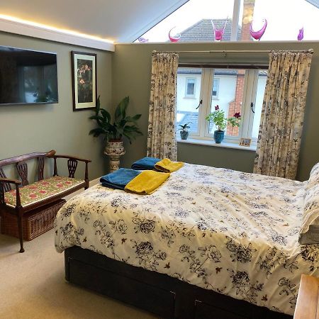 Silverstone Bed And Breakfast ภายนอก รูปภาพ